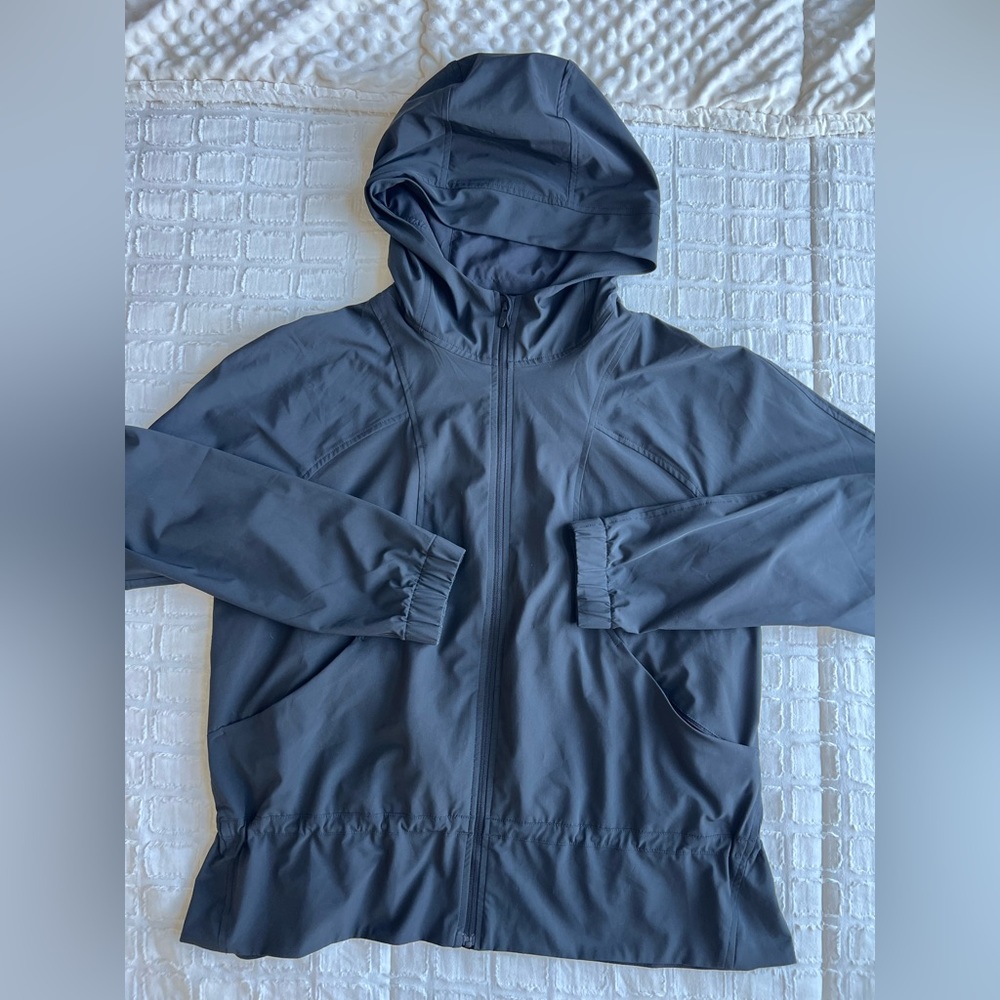 Lululemon Lightweight Hooded Jacket. Hip Length Woman… Gem